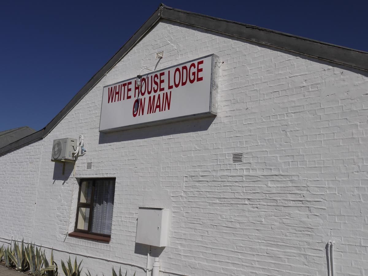 White House Lodge On Main Beaufort West Exteriör bild