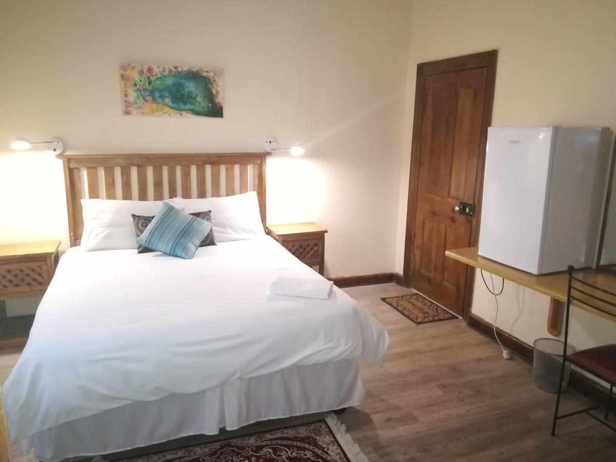 White House Lodge On Main Beaufort West Exteriör bild