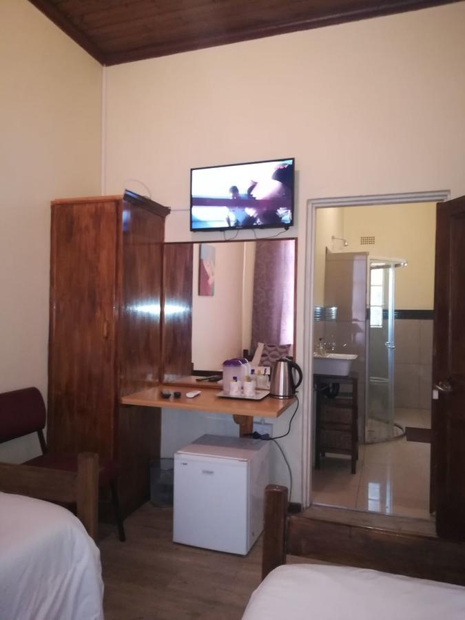 White House Lodge On Main Beaufort West Exteriör bild