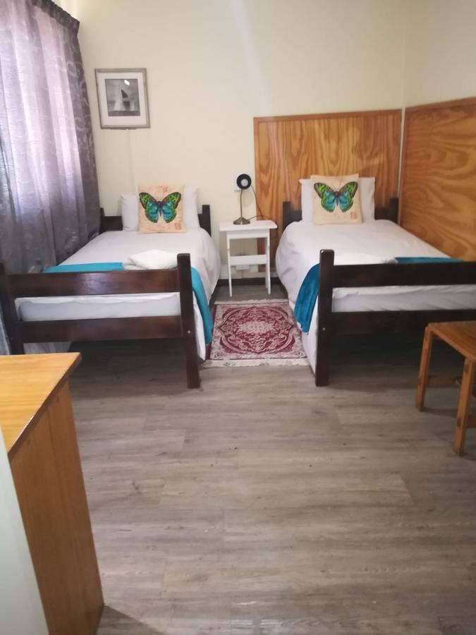 White House Lodge On Main Beaufort West Exteriör bild