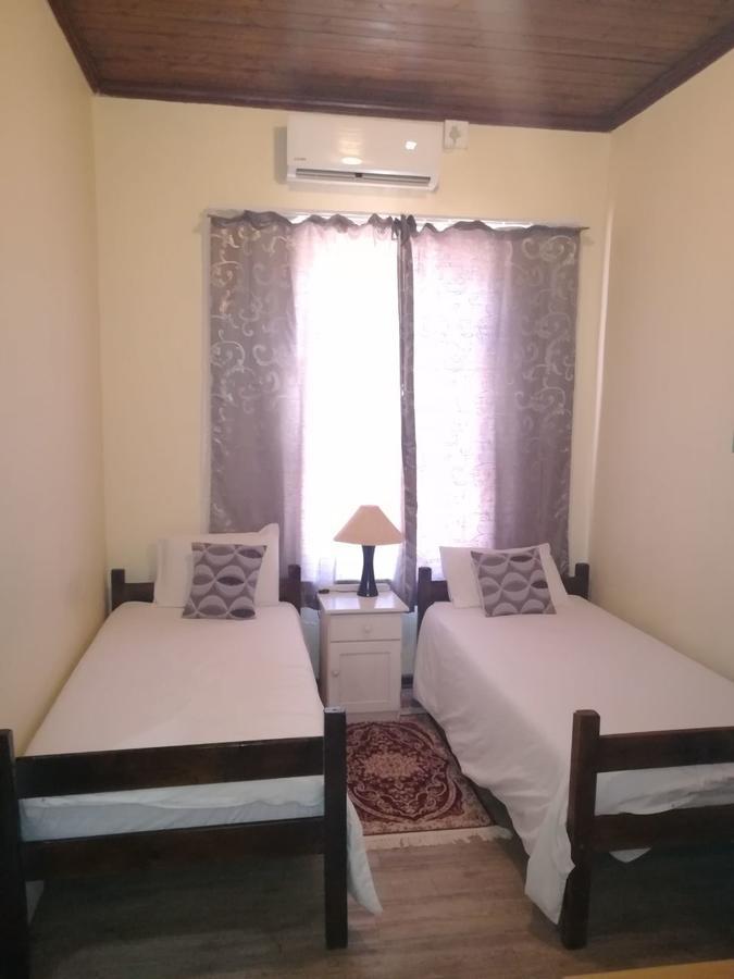 White House Lodge On Main Beaufort West Exteriör bild