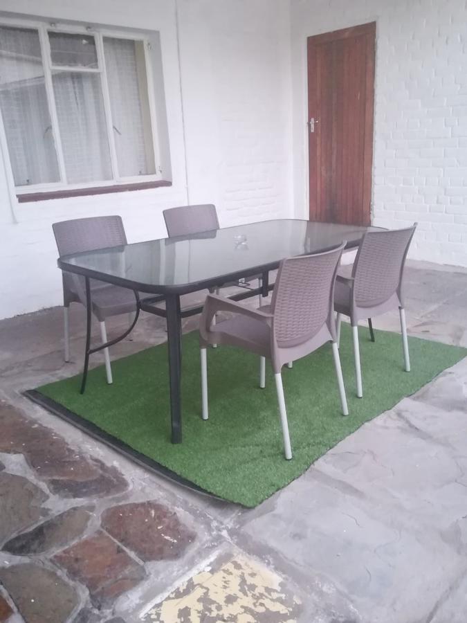 White House Lodge On Main Beaufort West Exteriör bild